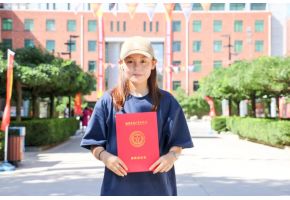 草逼网69【新生报到】“北音温度”助力梦想起航！
